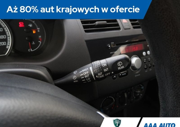 Suzuki Swift cena 18000 przebieg: 114998, rok produkcji 2005 z Chojnów małe 254